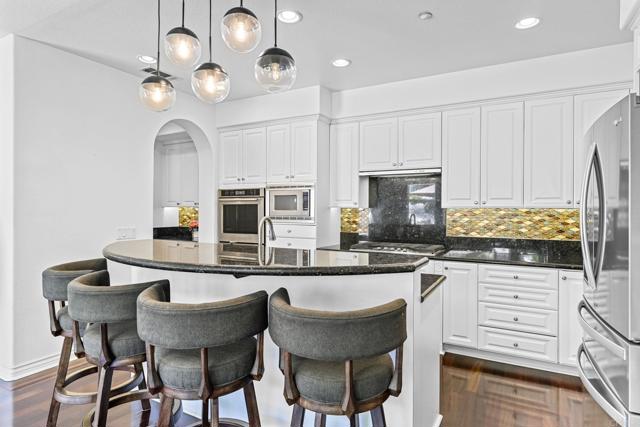 593 Paloma Court, Encinitas CA: https://media.crmls.org/mediaz/20cbdaf3-5dda-40b1-802e-6af24927c9a5.jpg