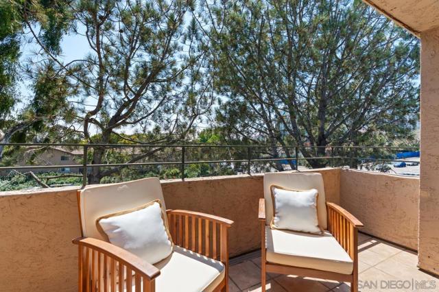 4347 Nobel Dr, San Diego CA: https://media.crmls.org/mediaz/20cc1e34-9040-4de0-ad94-6ecda121cc6f.jpg