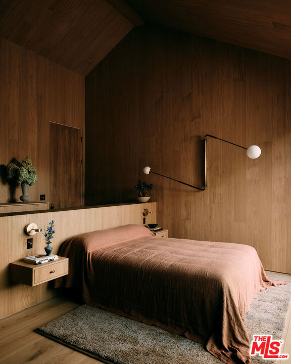 MLS #25600821 image #21