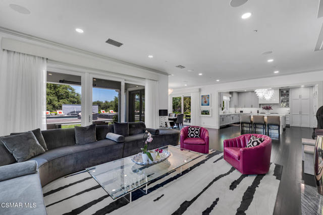 2259 Melford Court, Westlake Village CA: https://media.crmls.org/mediaz/20cde0fc-8c11-407c-88bb-ccea43f4ecd4.jpg