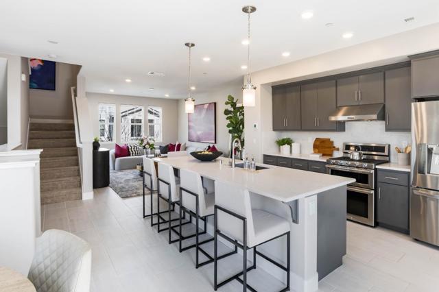 259 Orbit Way, Mountain View CA: https://media.crmls.org/mediaz/20cf5811-2182-4e85-bcc8-075b017bf751.jpg