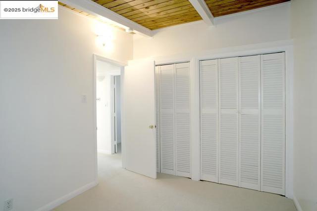 1611 Julia St, Berkeley CA: https://media.crmls.org/mediaz/20cf7ba4-8c26-444a-81f1-87d687652f5f.jpg