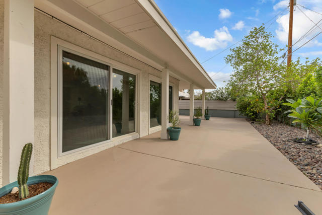 3967 E Sunny Dunes Road, Palm Springs, CA 92264