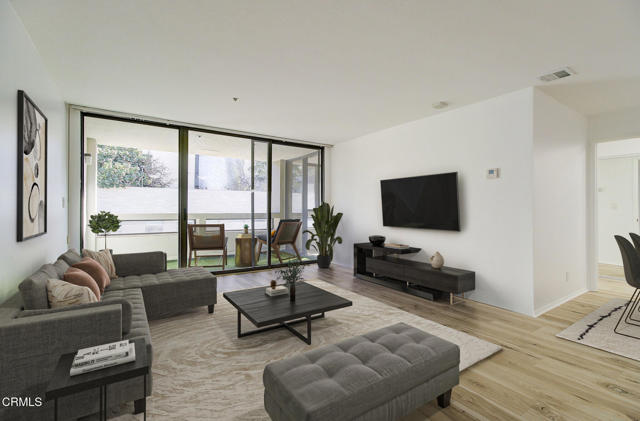 Detail Gallery Image 3 of 19 For 121 S Hope St #321,  Los Angeles,  CA 90012 - 1 Beds | 1 Baths