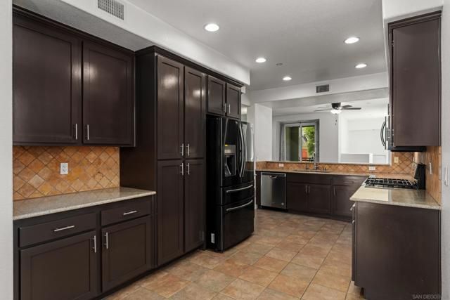 4952 Haight Terrace, San Diego CA: https://media.crmls.org/mediaz/20d219a2-9629-486f-9a57-50379cc6311c.jpg