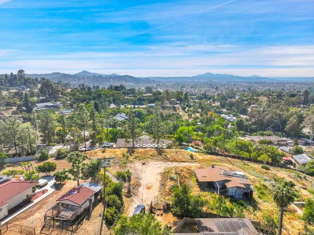Detail Gallery Image 6 of 15 For 802 Vista Grande Road, El Cajon,  CA 92019 - 2 Beds | 1 Baths
