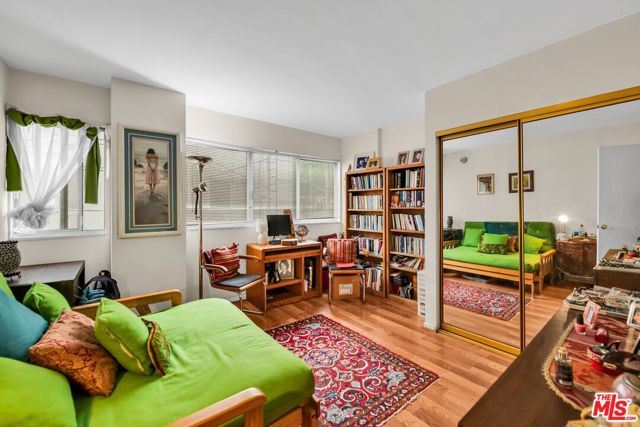 10701 Wilshire Boulevard, Los Angeles CA: https://media.crmls.org/mediaz/20d3ec33-1658-4182-80d4-230ea76d1212.jpg