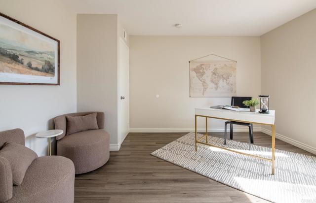 Image 23 of 33 For 2940 Gaviota Circle