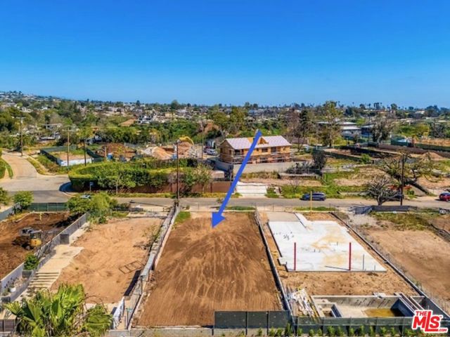 381 North Las Casas Avenue photo 4