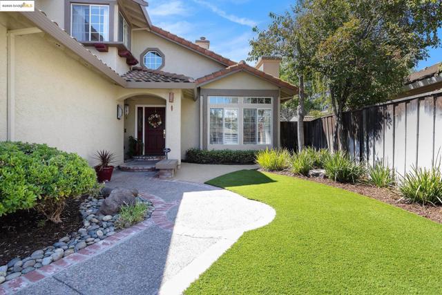 4704 Crestone Needle Way, Antioch CA: https://media.crmls.org/mediaz/20d6297c-d98e-4ed0-a4eb-e558378c3fb6.jpg