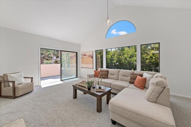 1107 Palm Avenue, San Mateo CA: https://media.crmls.org/mediaz/20d6acf5-49f1-49a9-942c-e05d72815336.jpg
