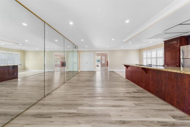 1095 Stillwell Ave, San Diego CA: https://media.crmls.org/mediaz/20d74a94-74b9-40eb-9be8-49fa5c43dc72.jpg