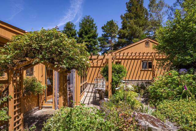 540 Aguajito Road, Carmel CA: https://media.crmls.org/mediaz/20d88146-3aa1-49ac-b37e-3a4e863991a6.jpg