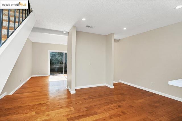 24159 Dover Ln, Hayward CA: https://media.crmls.org/mediaz/20d8e82a-801d-4e1a-9a2b-a71f4ae29941.jpg