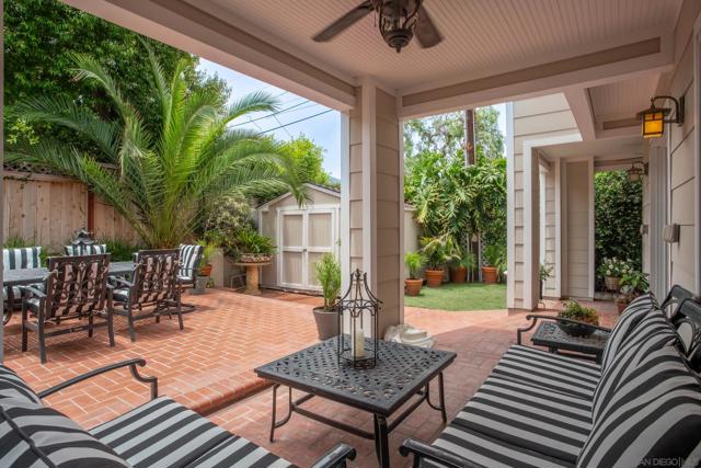 7824 Exchange Pl, La Jolla CA: https://media.crmls.org/mediaz/20da30a5-b73d-47e9-aba3-c64a14b6b975.jpg