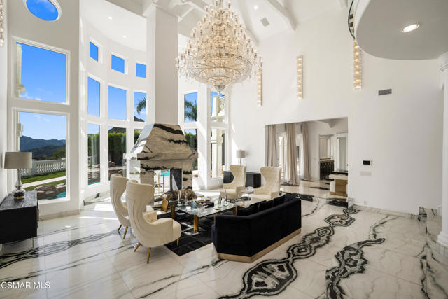 25665 Mulholland Highway, Calabasas CA: https://media.crmls.org/mediaz/20da8b43-c1b8-4382-bd46-bbb77cc5a600.jpg