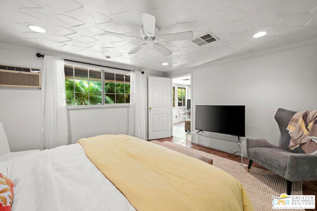 MLS #25607635PS image #42