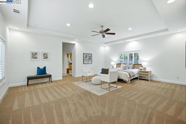 874 Overhill Dr, Hayward CA: https://media.crmls.org/mediaz/20dbbf1f-463e-47ba-a228-8bcfffbb36a3.jpg