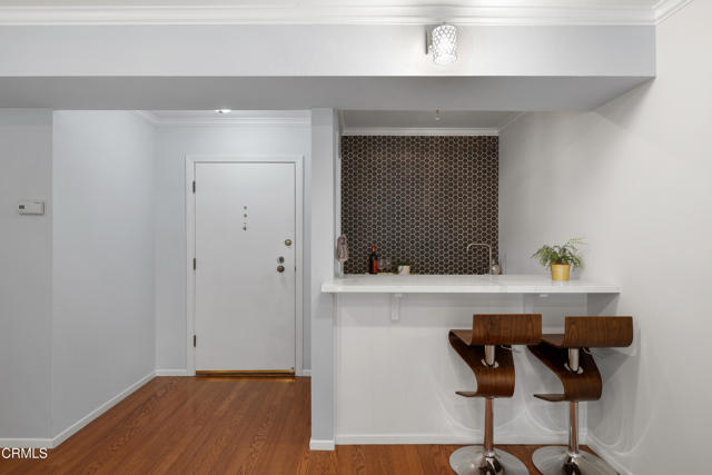 Detail Gallery Image 3 of 41 For 420 S Madison Ave #116,  Pasadena,  CA 91101 - 2 Beds | 2 Baths