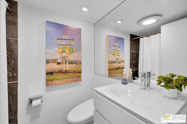 360 Cabrillo Road, Palm Springs CA: https://media.crmls.org/mediaz/20de49d7-c3d4-4371-9f6e-45673b998dd5.jpg