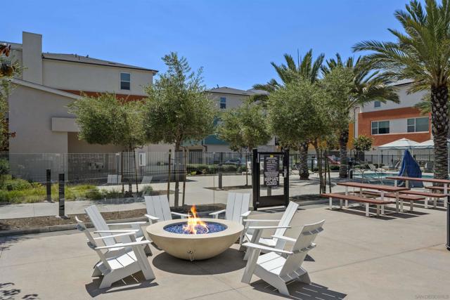 1951 Pavilion Lane, Chula Vista CA: https://media.crmls.org/mediaz/20df3004-8969-40b4-aa00-2c6eba1630b5.jpg