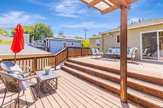2534 Howard Avenue, San Carlos CA: https://media.crmls.org/mediaz/20df94bc-ab42-43d2-98b0-ebda15e2509f.jpg