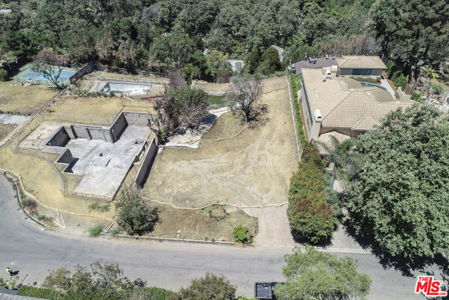 Drew Fenton | 13735 Romany Drive Pacific Palisades CA | MLS: 7331194