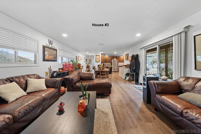 21908 Japatul Ln, Alpine CA: https://media.crmls.org/mediaz/20e244a6-f4e8-4799-83ed-0a63d53fa6ae.jpg