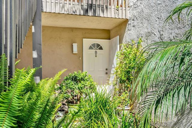 8536 Via Mallorca, La Jolla CA: https://media.crmls.org/mediaz/20e288a5-cc78-4243-9709-988dad50d601.jpg
