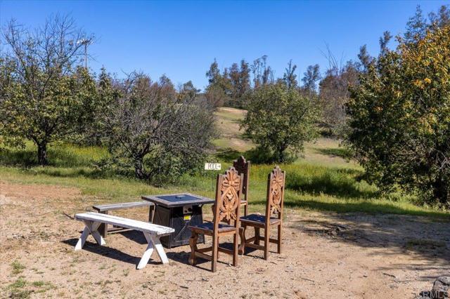 40707 Intrepid Rd, Hemet CA: https://media.crmls.org/mediaz/20e2af33-dd11-42f0-9a00-0bfdc72d132f.jpg