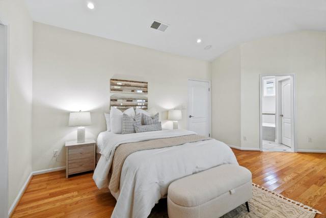 986 Governors Bay Drive, Redwood City CA: https://media.crmls.org/mediaz/20e42d5e-863e-427f-bbd1-f38e69e95a2c.jpg