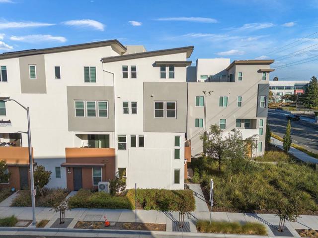 2903 Corvin Drive, Santa Clara CA: https://media.crmls.org/mediaz/20e43bf1-1831-4e17-b46e-64f3602b98d2.jpg