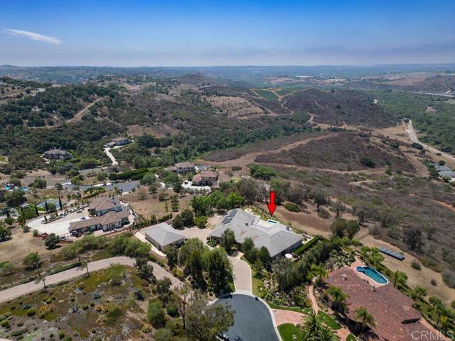 6095 Lake Vista Drive, Bonsall CA: https://media.crmls.org/mediaz/20e6063a-9301-4618-9dbd-4f91157fc352.jpg