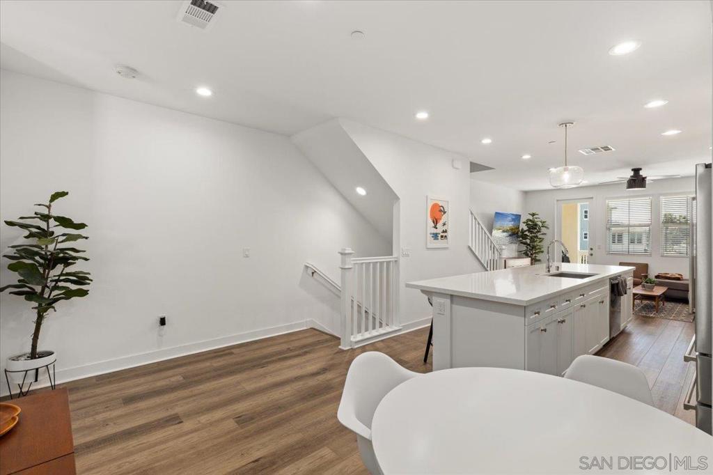 1107 Hibiscus Way - photo 6