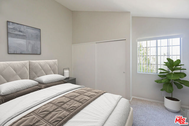 Image 3 of 10 For 7342 Haskell Avenue