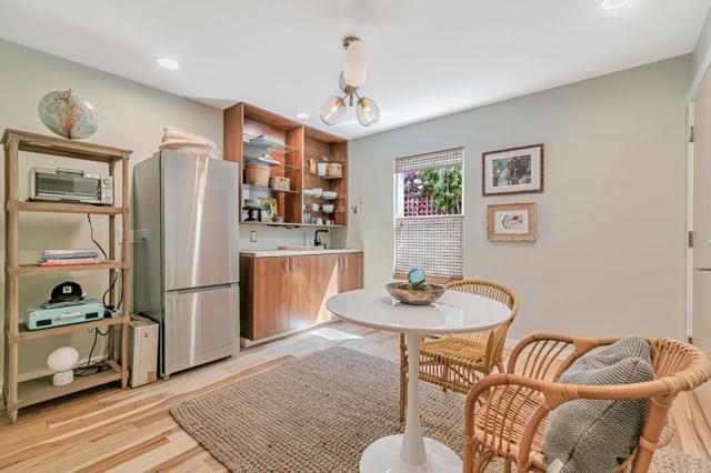 5080 Garnet Street, Capitola CA: https://media.crmls.org/mediaz/20e85d8e-d529-4d06-8cdc-02901fb4ce4c.jpg