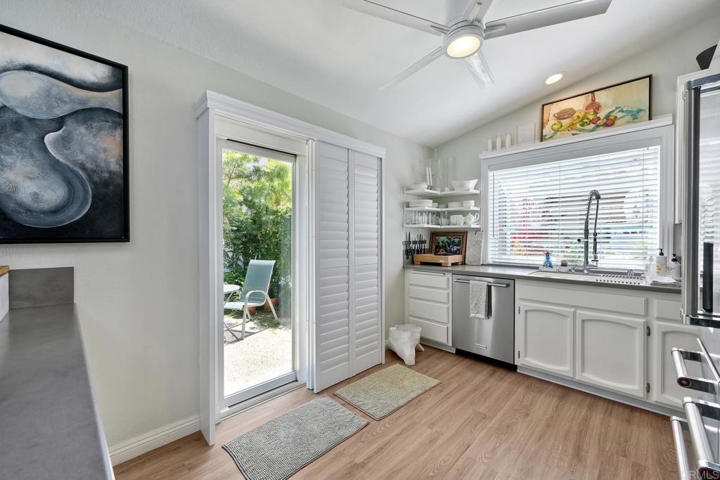 3730 Via Del Rancho - photo 11