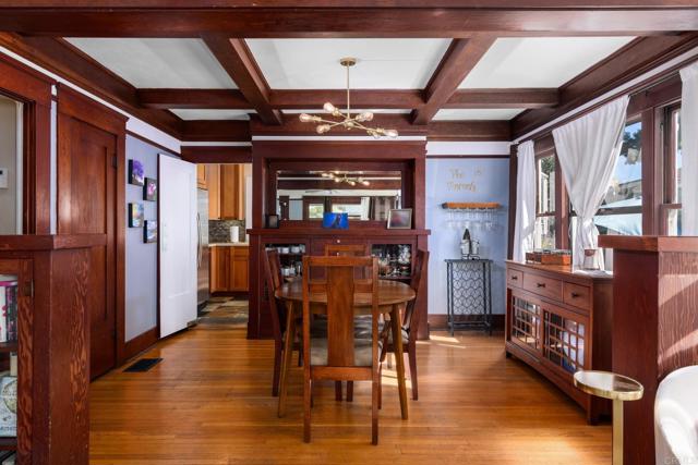 Detail Gallery Image 7 of 44 For 3915 Falcon St, San Diego,  CA 92103 - 3 Beds | 3 Baths