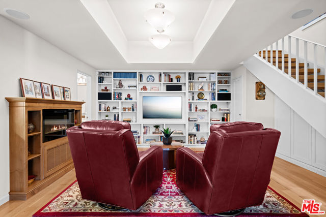 1622 Michael Lane, Pacific Palisades CA: https://media.crmls.org/mediaz/20e8c90c-f3a4-448a-a8e2-6a57ee7f5a6e.jpg