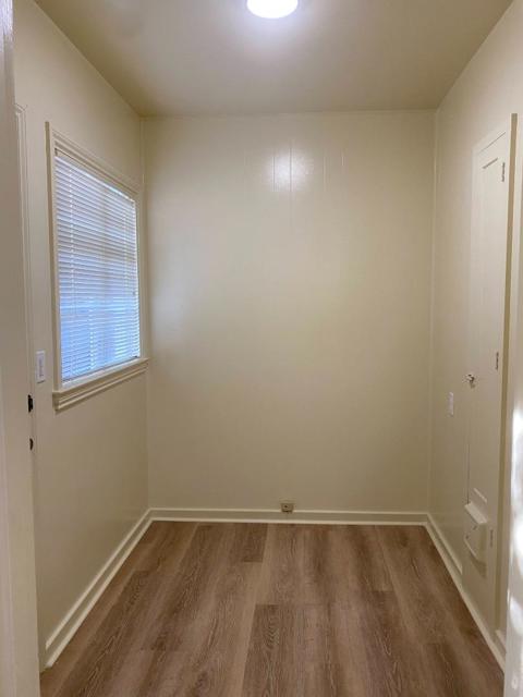 305 Catalpa Street, San Mateo CA: https://media.crmls.org/mediaz/20e914bc-ecb8-4bb3-b30c-156125611ee2.jpg