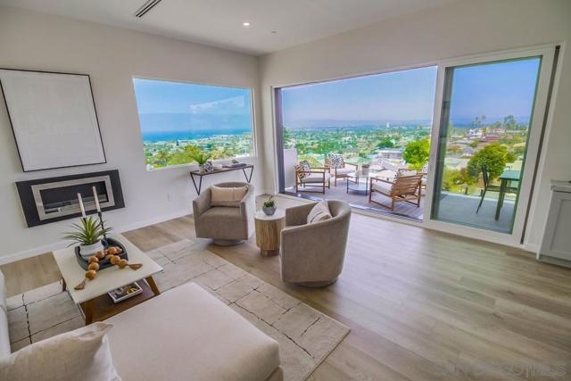 4607 Santa Cruz, San Diego CA: https://media.crmls.org/mediaz/20e9e138-b6ee-4df0-9f4d-47f1e9e69fe3.jpg