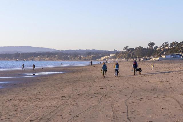 126 Via Novella, Aptos CA: https://media.crmls.org/mediaz/20ea0000-7e13-43ff-9d1e-37331799bc65.jpg