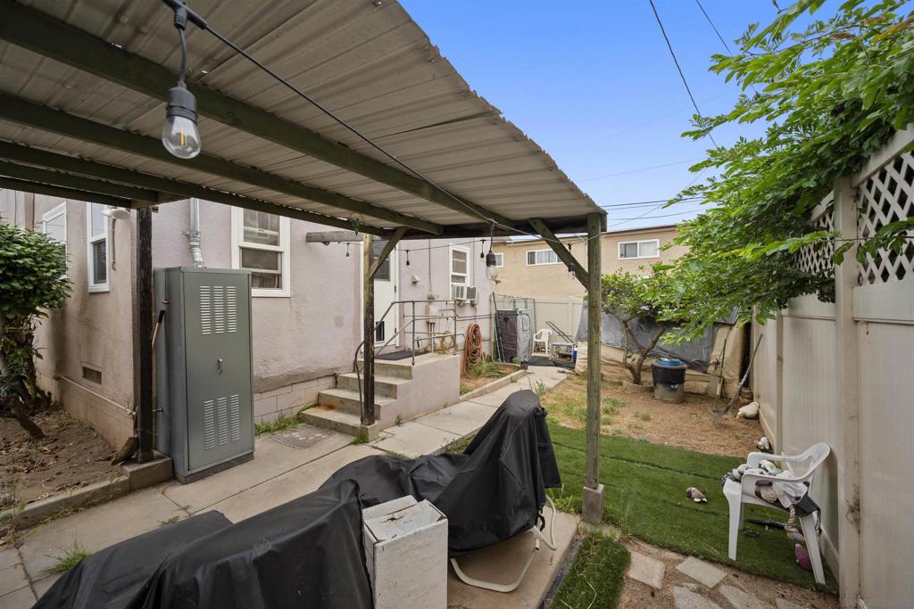 MLS #250032533SD image #24