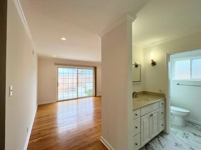 906 Crane Avenue, Foster City CA: https://media.crmls.org/mediaz/20ea5360-1b2b-4d6f-ac7a-c699c1bdb7dd.jpg