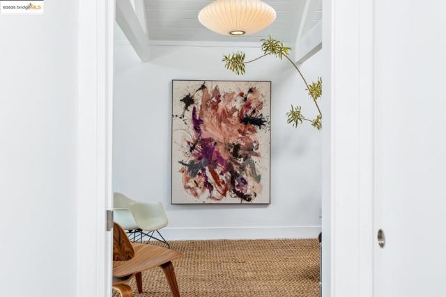 4003 Santa Fe CT, Concord CA: https://media.crmls.org/mediaz/20eac512-229f-4895-b84f-0bf497862bcb.jpg