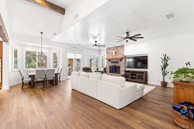 10166 Rancho Roble Rd., Escondido CA: https://media.crmls.org/mediaz/20ebe1cd-26e8-49dc-ae32-95dc8389c38f.jpg