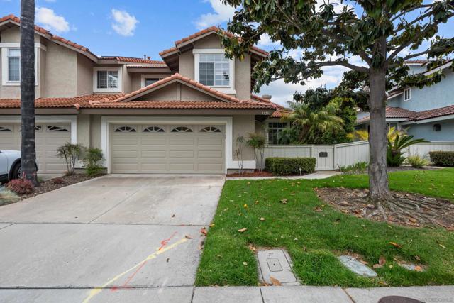 11251 Caminito Aclara, San Diego CA: https://media.crmls.org/mediaz/20ebe690-2fa1-4cea-bfeb-0b0c60d00dad.jpg