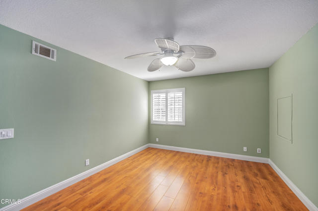 Detail Gallery Image 13 of 19 For 6349 Condor Ct, Ventura,  CA 93003 - 4 Beds | 2/1 Baths