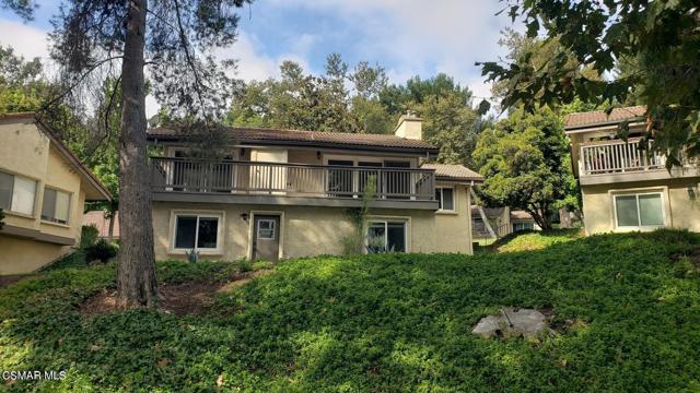 20 Meadowlark Ln, Oak Park, CA 91377