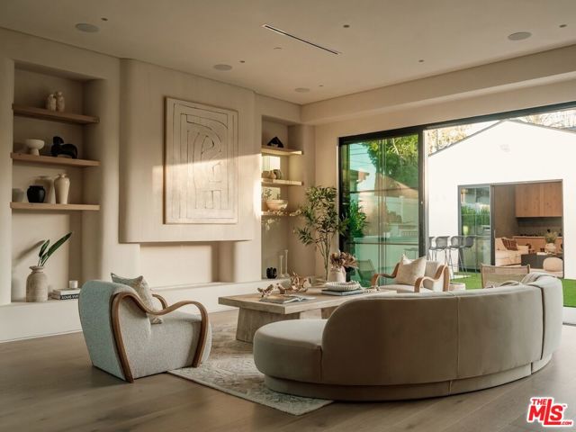 Image 3 of 69 For 11746 Blix Street